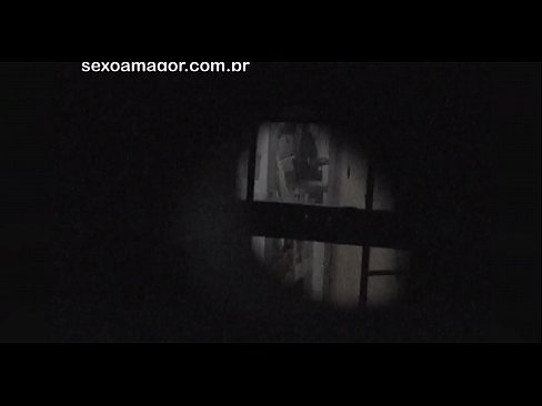 ❤️ Блондини ичкери кирпичтин артына катылган кошуналык войер жашыруун түрдө видеого тартып алат Анальный порно боюнча бизде ❌❤